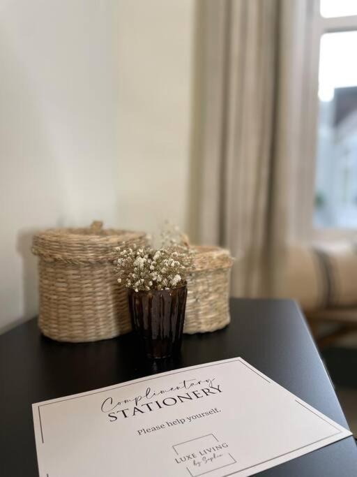 New Luxury For 2024 - Central Plymouth House - Sleeps 10 - Access To Plymouth Town - Close To The Barbican - Pets Welcome - Parking Available - By Luxe Living By Sophia Bagian luar foto