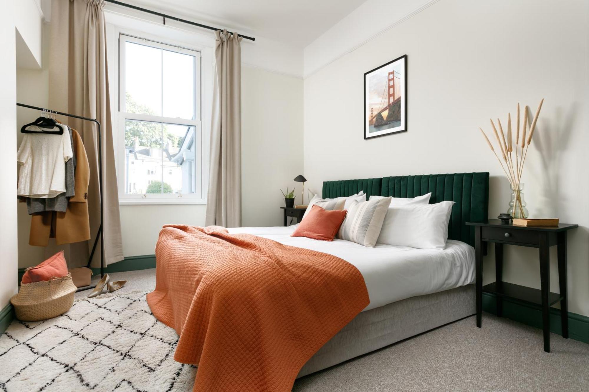 New Luxury For 2024 - Central Plymouth House - Sleeps 10 - Access To Plymouth Town - Close To The Barbican - Pets Welcome - Parking Available - By Luxe Living By Sophia Bagian luar foto